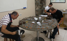  Cafeicultores do Estado participam de Curso de Classificação e Degustação de Café  