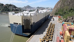 Porto de Vitória não suporta grandes embarcações de sacas café